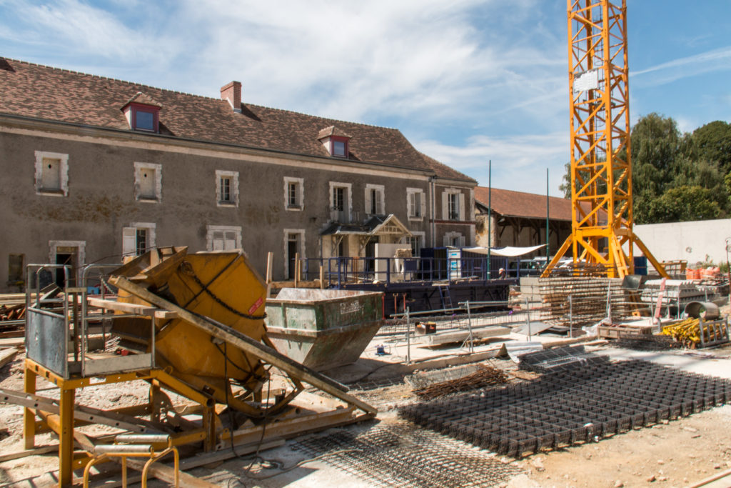 Chantier gros œuvre et terrassement CBM-SRMG à Chessy juillet 2020